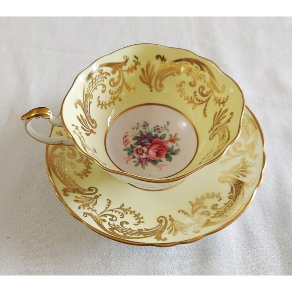 Paragon Vintage Double Warrant Yellow Floral Bone China Teacup And Saucer - Picture 2 of 11